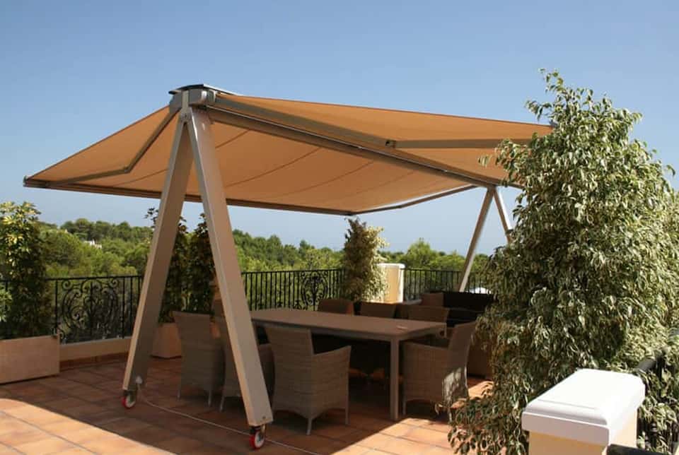 Freestanding Canopy On Wheels